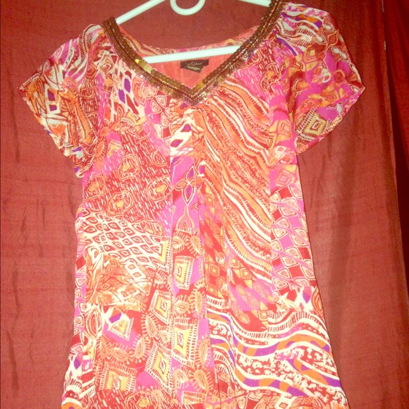 Bright spring/summer top with sequins