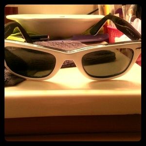 RAYBAN Wayfarer sunglasses