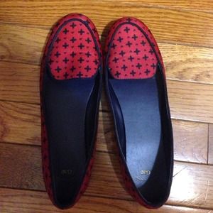 Gap flats size 8