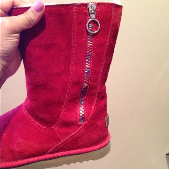 Ugg boots 😻 - Picture 3 of 4