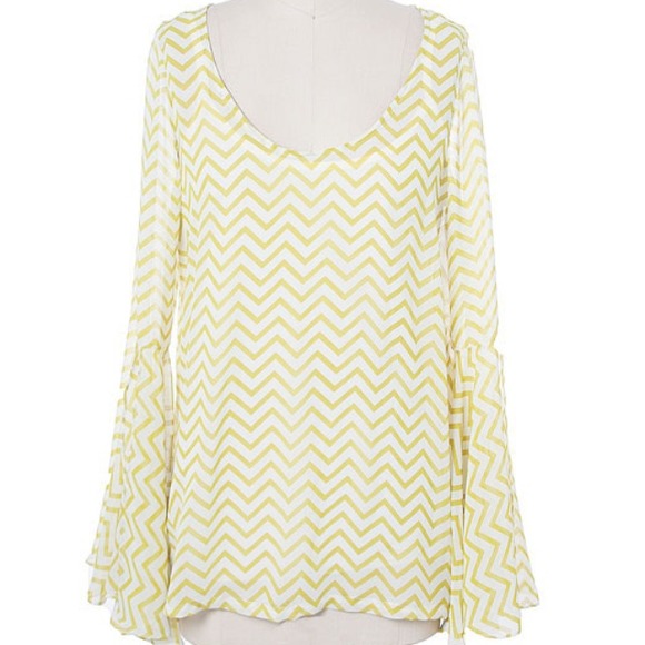 ****SOLD****🆕Judith March Chevron Top Size M - Picture 2 of 3