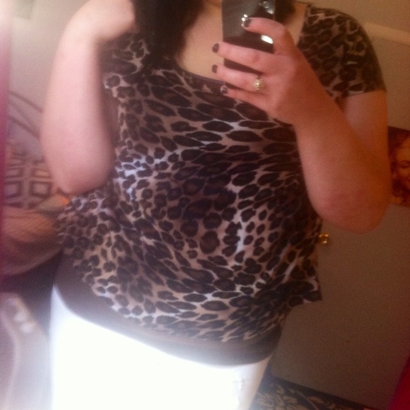 XL Cheetah print shirt.