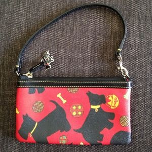 Dooney & Bourke Large Slim Wristlet