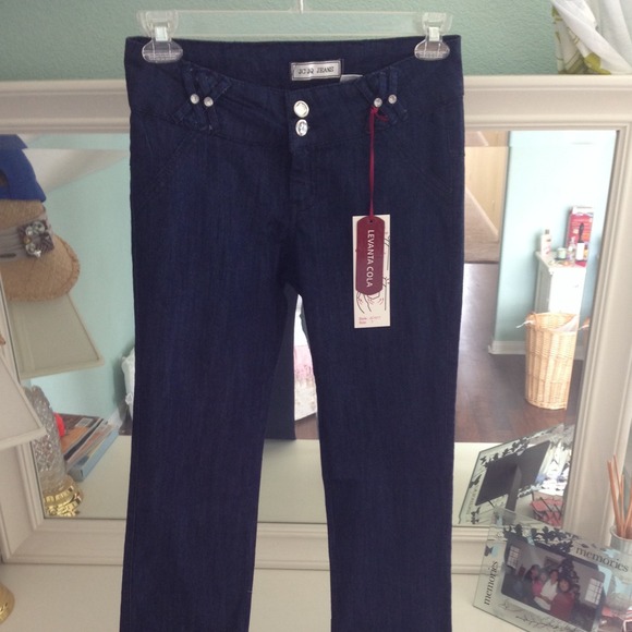 Dark skinny jeans