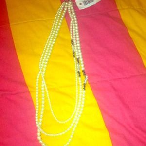 Long pearl necklace