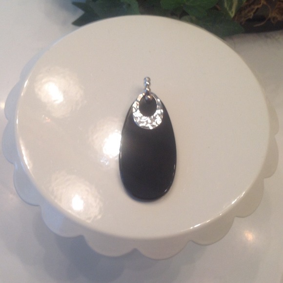 🚫SOLD🚫Silpada Sterling Silver and Onyx Slide.