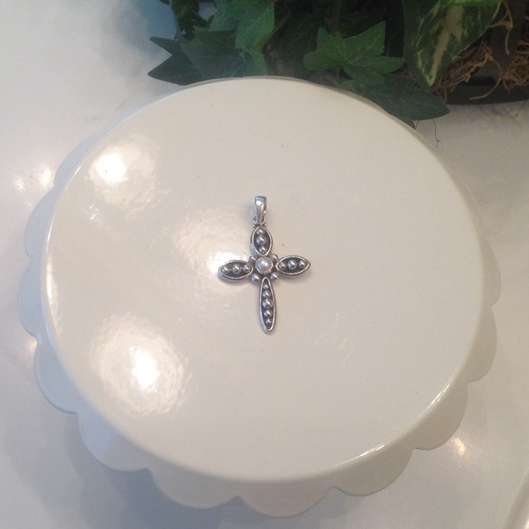 🚫SOLD🚫Silpada Sterling Silver Cross Slide