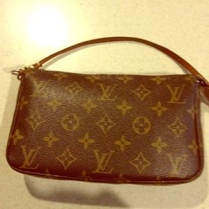 Louis Vuitton Pochette