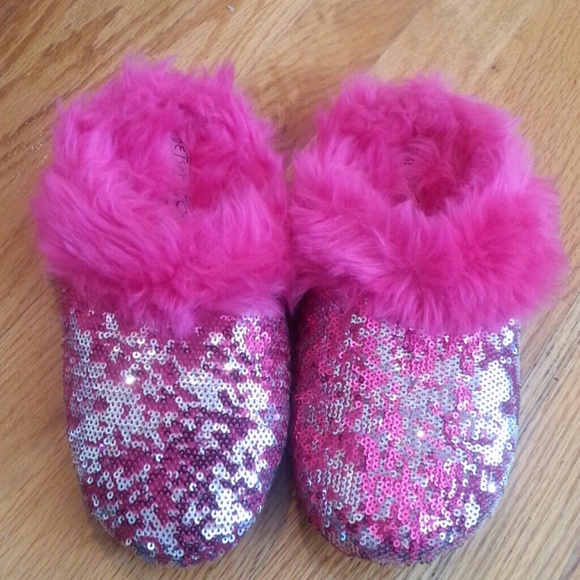 Betsey Johnson Shoes - Betsy Johnson Slippers