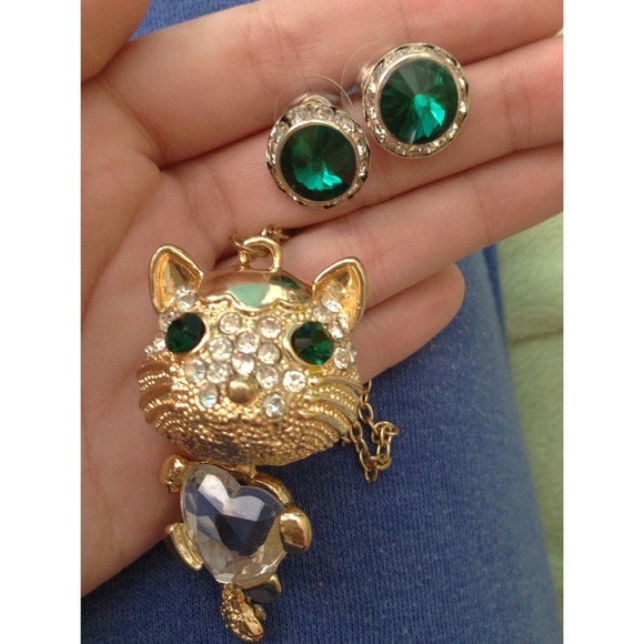 Heart cat necklace and earrings set