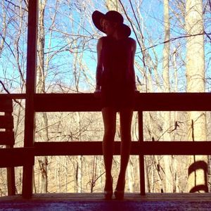 Burgundy peplum dress H&M