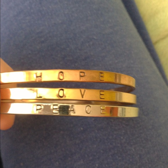 Peace Love Hope bracelet set