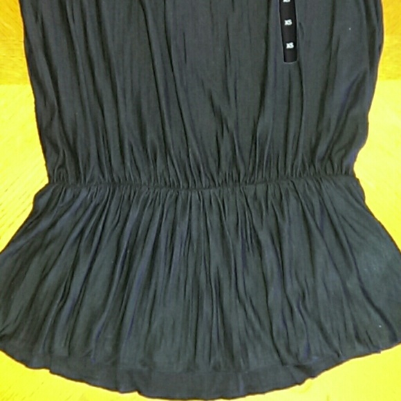 Hold. Banana Republic black sleeveless top - NWT - Picture 4 of 4