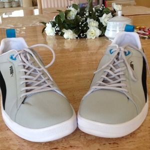 "SOLD" Puma Sneakers