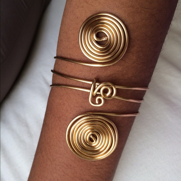 Custom arm cuff - Picture 3 of 3