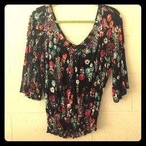 American rag Vneck peasant style top