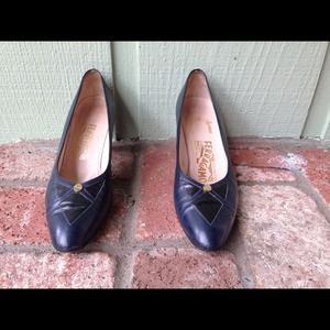 Vintage 8A Salvatore Ferragamo Blue leather Heels