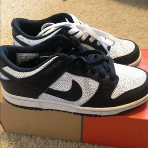 Nike dunks 5Y