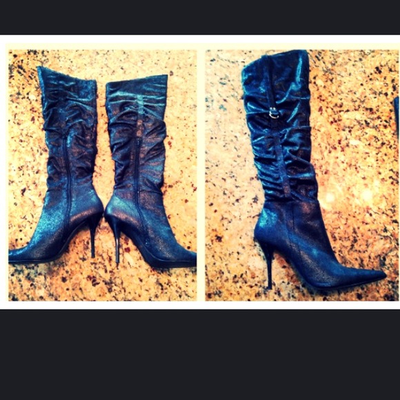 Stiletto boots 👢