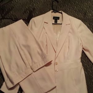 Light pink pant suit
