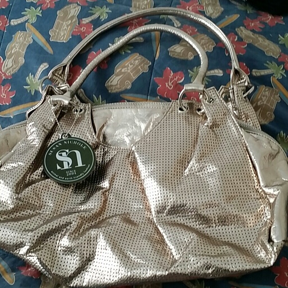 Susan Nichole Gold Purse - Picture 1 of 1