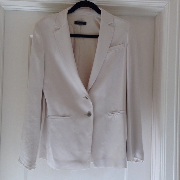 Cream silk blazer