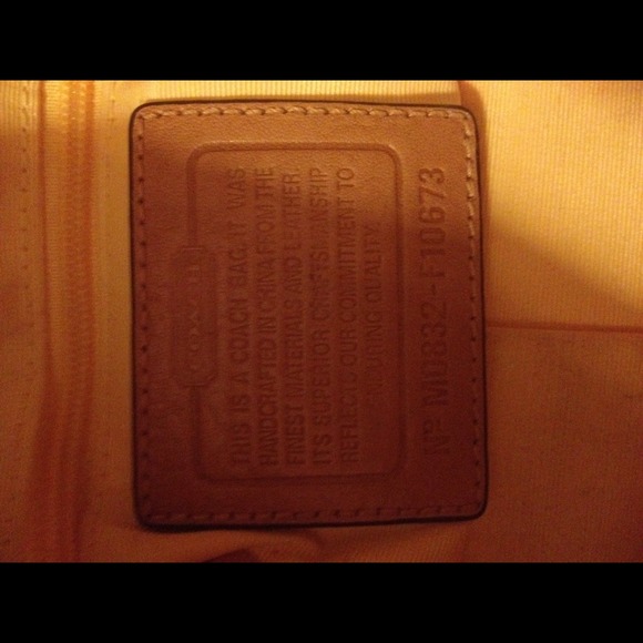 ❌Sold❌Authentic COACH BAG!! - Picture 3 of 4
