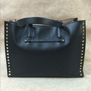 Valentino Rockstud black medium tote bag