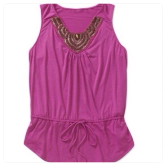 Tops - Dark purple beaded v neck top