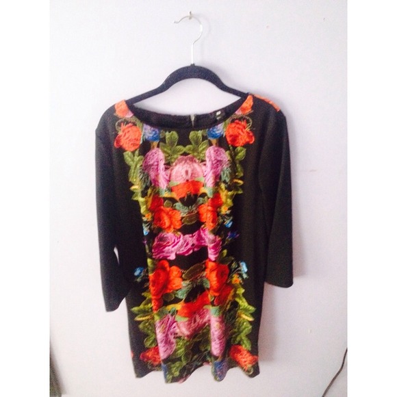 Beautiful h&m floral dress !! ✨✨✨✨