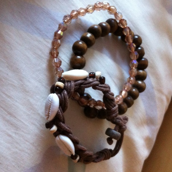 3 bracelets