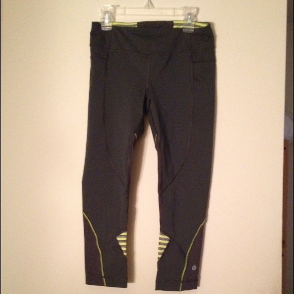 Lululemon Run Inspire Crops Size 6