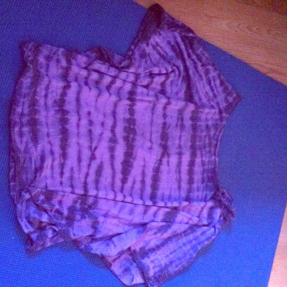 Purple and navy blue zig zag fade shirt