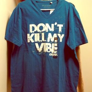 Men's XXL V-neck shirt