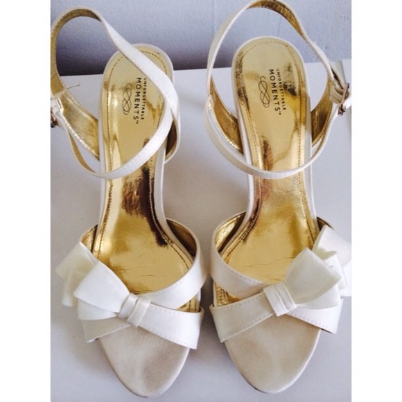 Ivory white bow heels