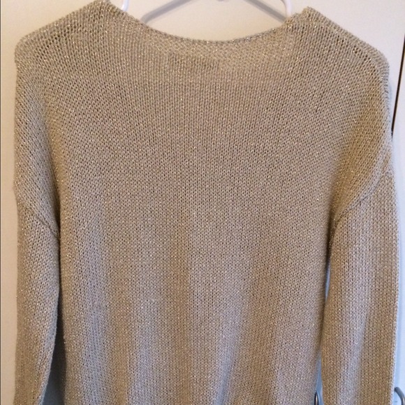sweater - Picture 2 of 2