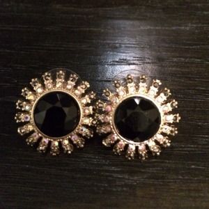 Jewelry - Capwell black and gold stud earrings Jewelry - Capwell black and gold stud earrings