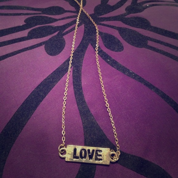 Love necklace from pacsun