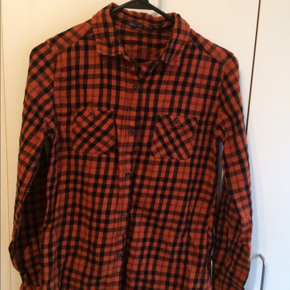 shirt - Picture 3 of 3