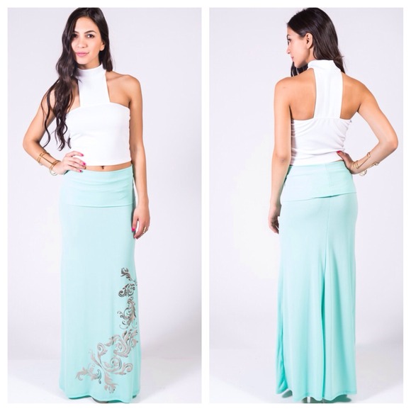 ⭐️HP⭐️Mint/Green Metallic Print Foldover MaxiSkirt - Picture 3 of 7