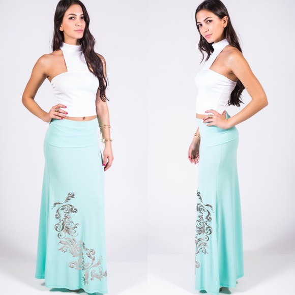 ⭐️HP⭐️Mint/Green Metallic Print Foldover MaxiSkirt - Picture 2 of 7