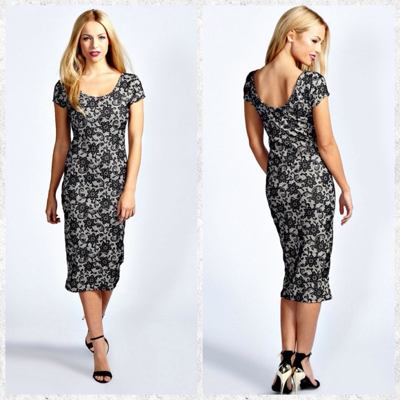 Dresses & Skirts - ❗3 DAYS SALE❗Cap Sleeve Flocked Midi Dress