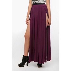 Urban outfitters double slit long skirt⭕️SOLD