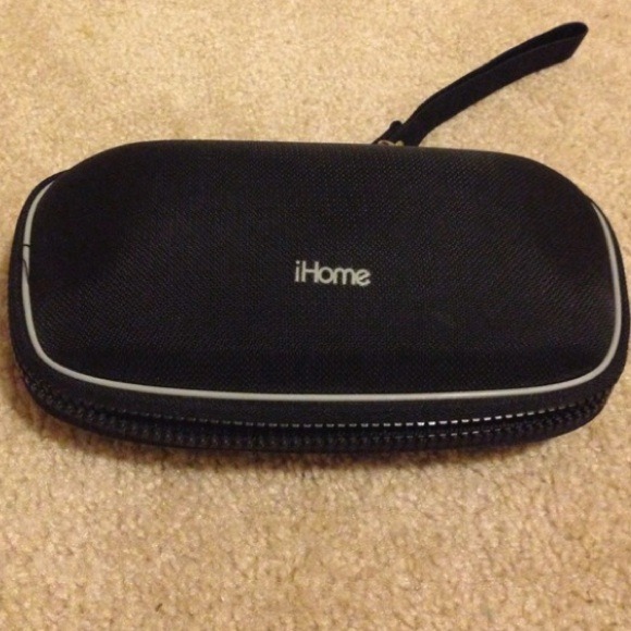 Sperrys and ihome bundle ✨ - Picture 2 of 2