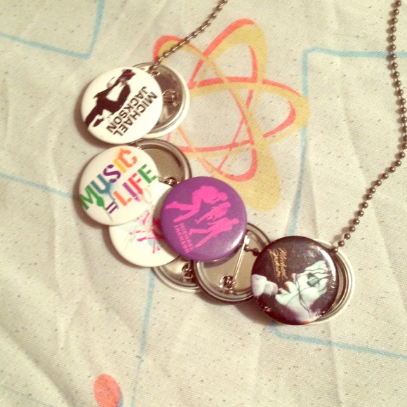Micheal Jackson button :)