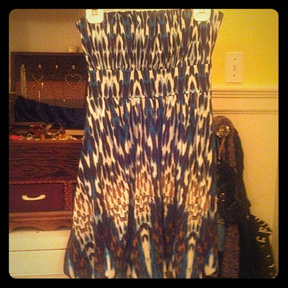 Cute dress!
