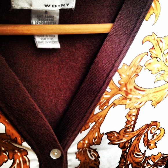 ⭐️REDUCED⭐️WD NY Chain link Retro Cardy!