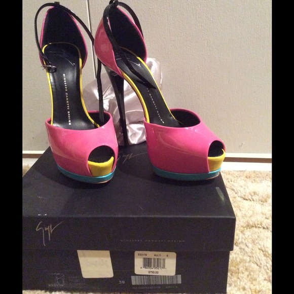 ❌SOLD❌ Reduced...Sexy Giuseppe Stiletto Shoe