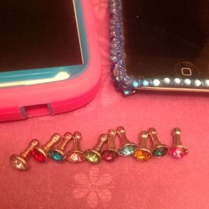 FREE W/PURCHASE! gemstone dust plug for phone!