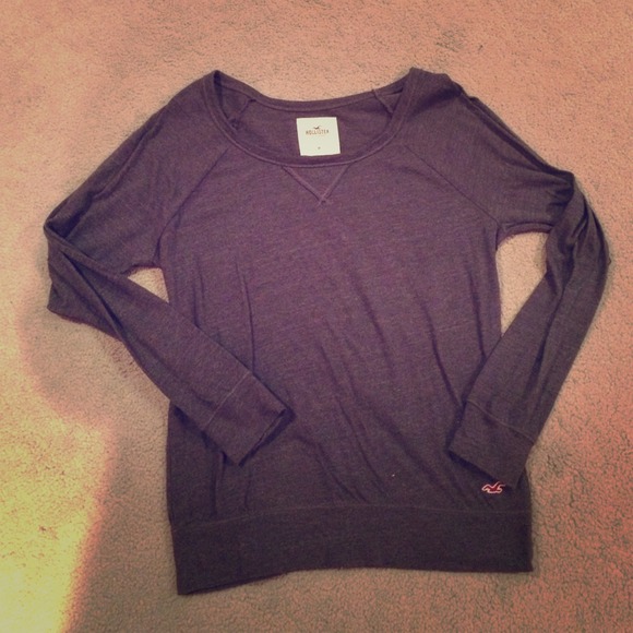 Hollister top - Picture 1 of 3